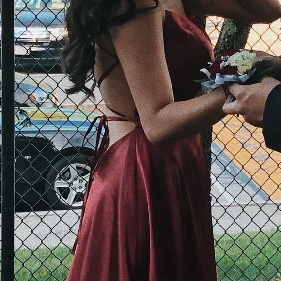 A&N luxe Label red prom dress - Picture 4 of 4